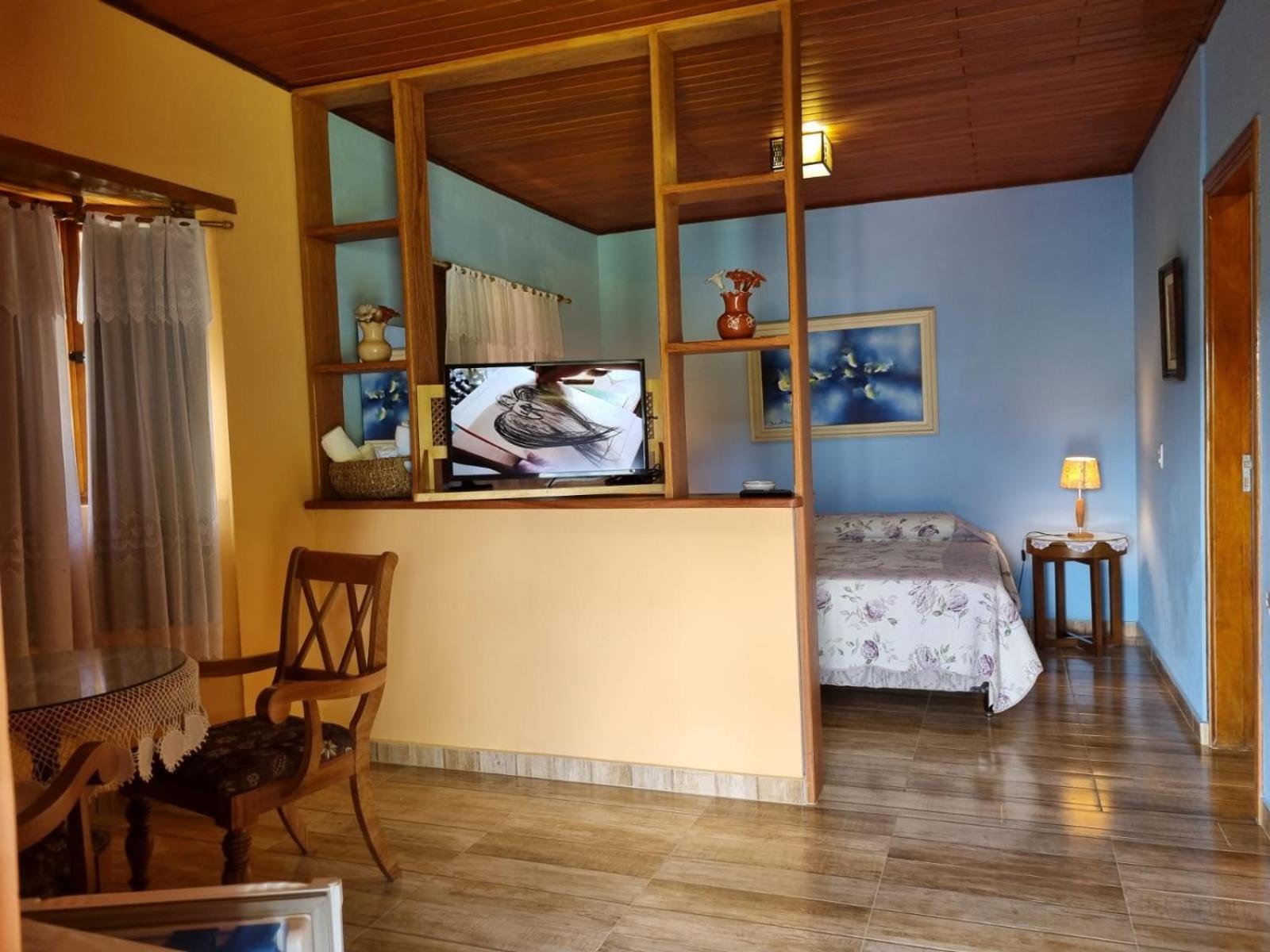 Guest house Estrada De Chao *